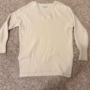 Abercrombie & Fitch Cream V-Neck Sweater